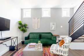 Decompress in the Zen Surroundings of a Cozy Carriage House